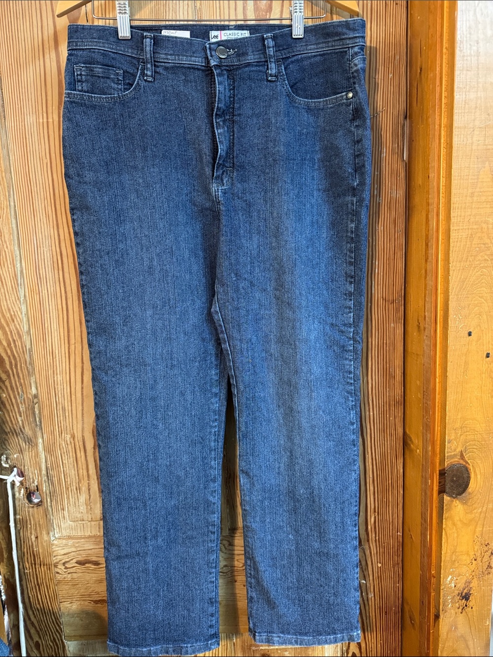 Lee 14 short womens classic fit Straight Leg Jeans in Dark Blue Denim